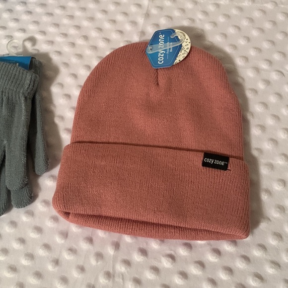 NWT! Light Pink Foldable Beanie with gray gloves. One size-Adult. - Picture 3 of 3